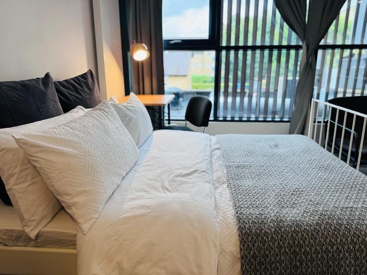 Ft3 Brick Lane Studio Flat London